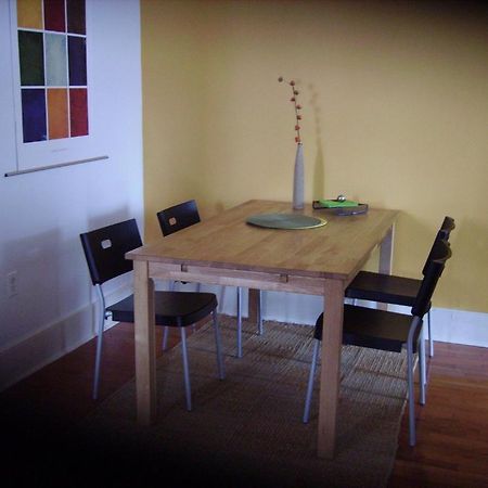 Absolute 1000 Islands Monthly Suites Gananoque Esterno foto