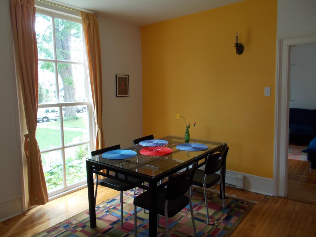 Absolute 1000 Islands Monthly Suites Gananoque Camera foto