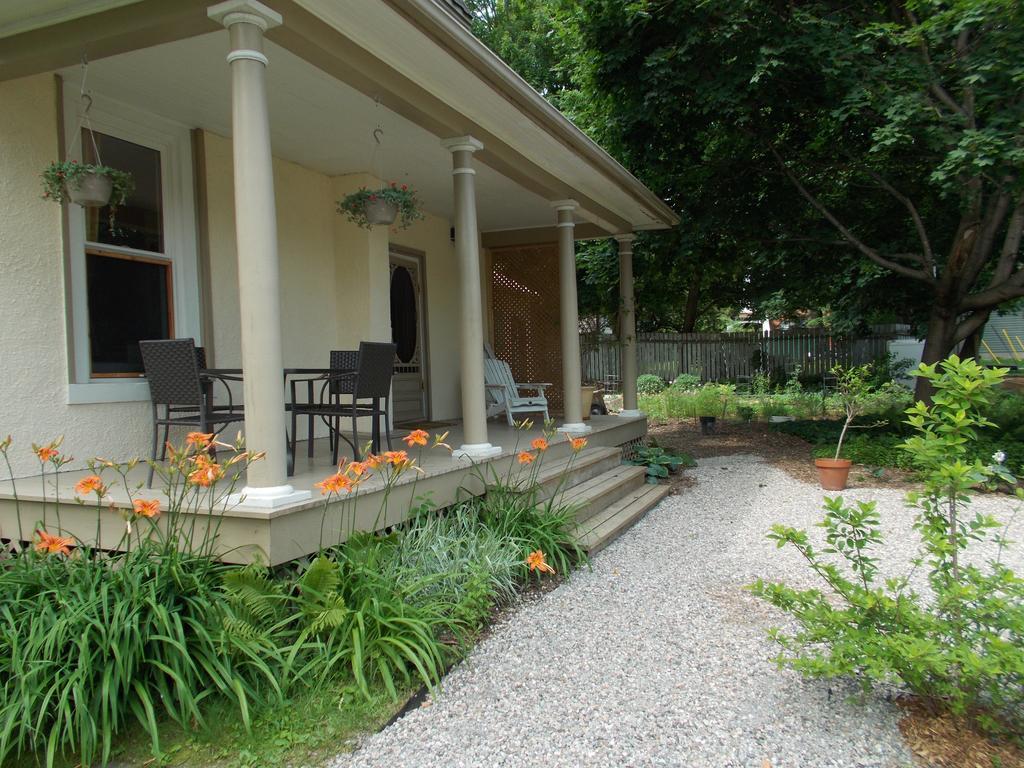 Absolute 1000 Islands Monthly Suites Gananoque Camera foto